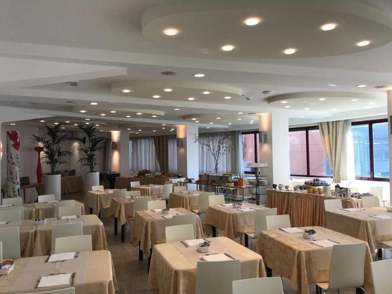 Hotel Caraibi Milano Marittima Exteriér fotografie