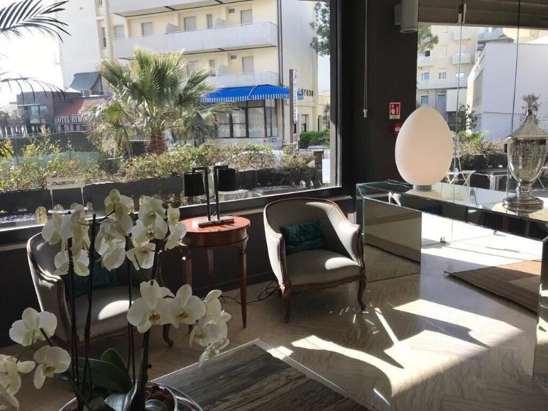 Hotel Caraibi Milano Marittima Exteriér fotografie