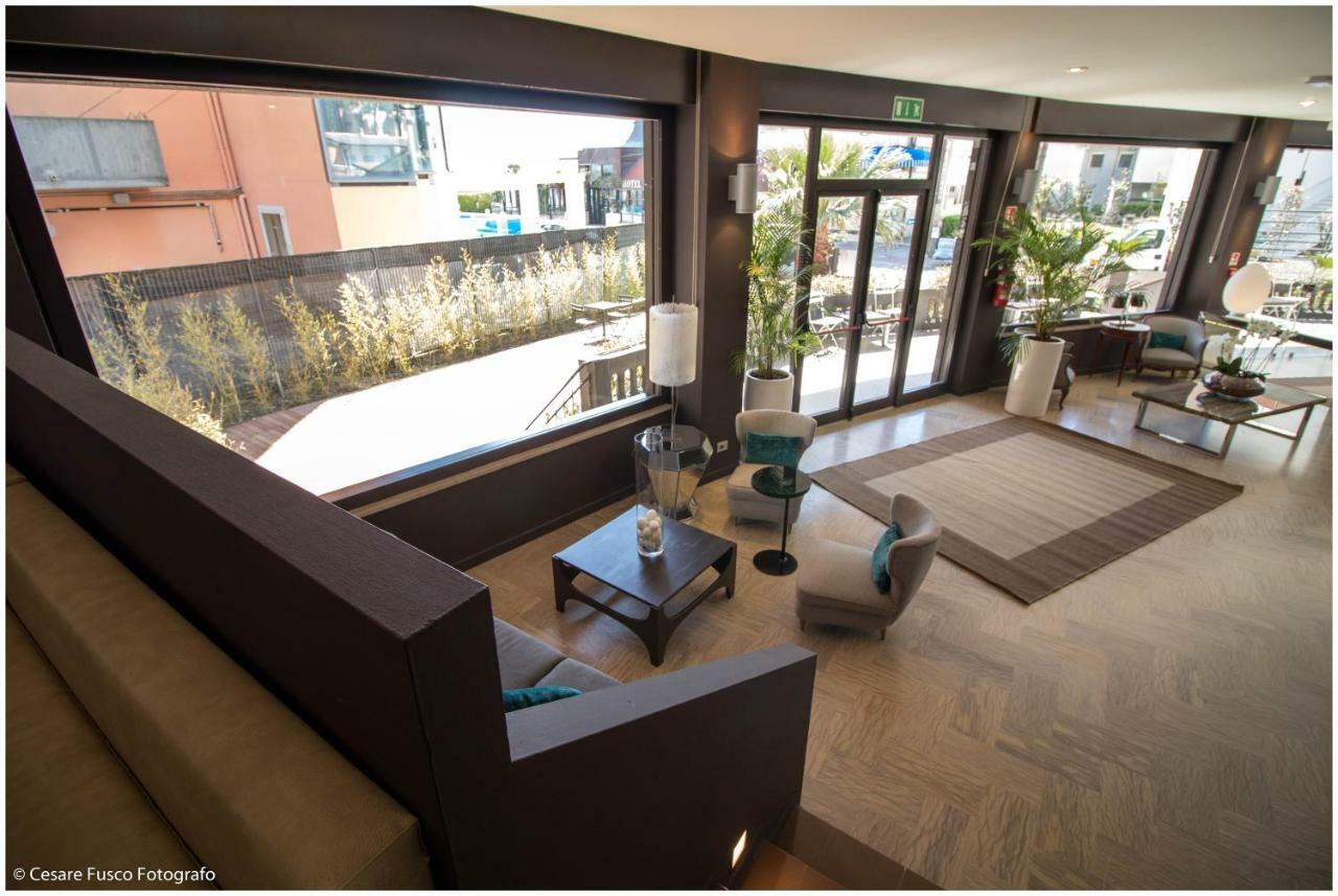 Hotel Caraibi Milano Marittima Exteriér fotografie