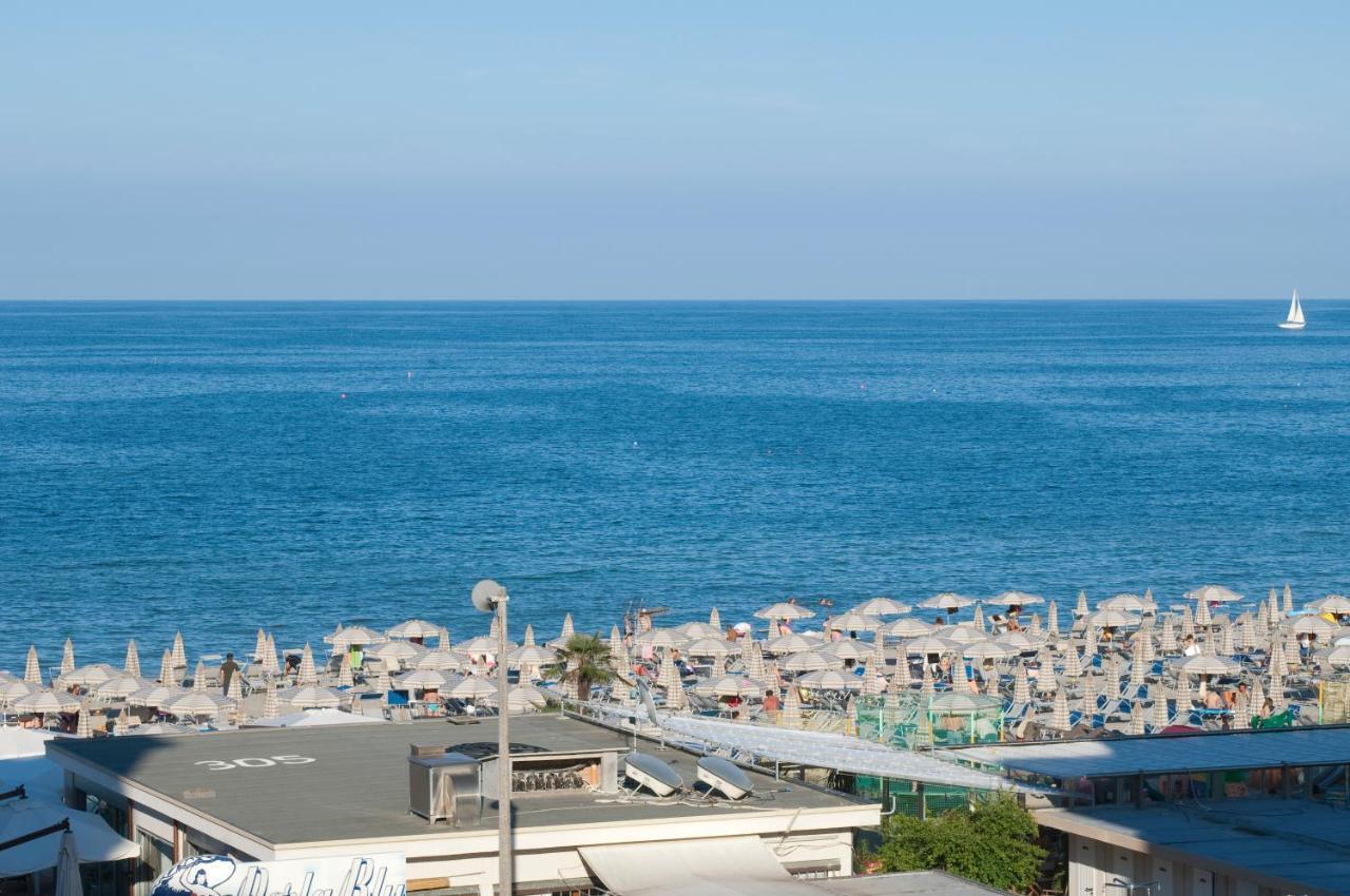 Hotel Caraibi Milano Marittima Exteriér fotografie